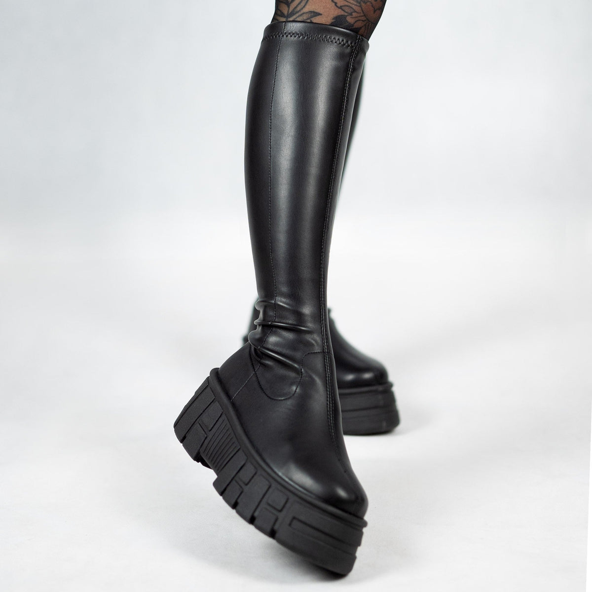 Altercore Londo Black
