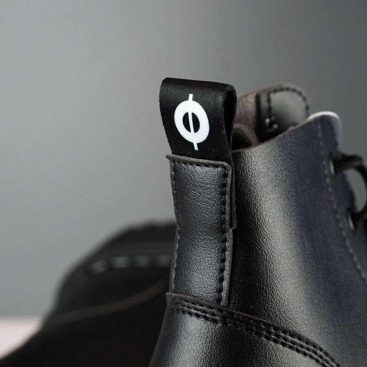 Altercore 656 Vegan Black