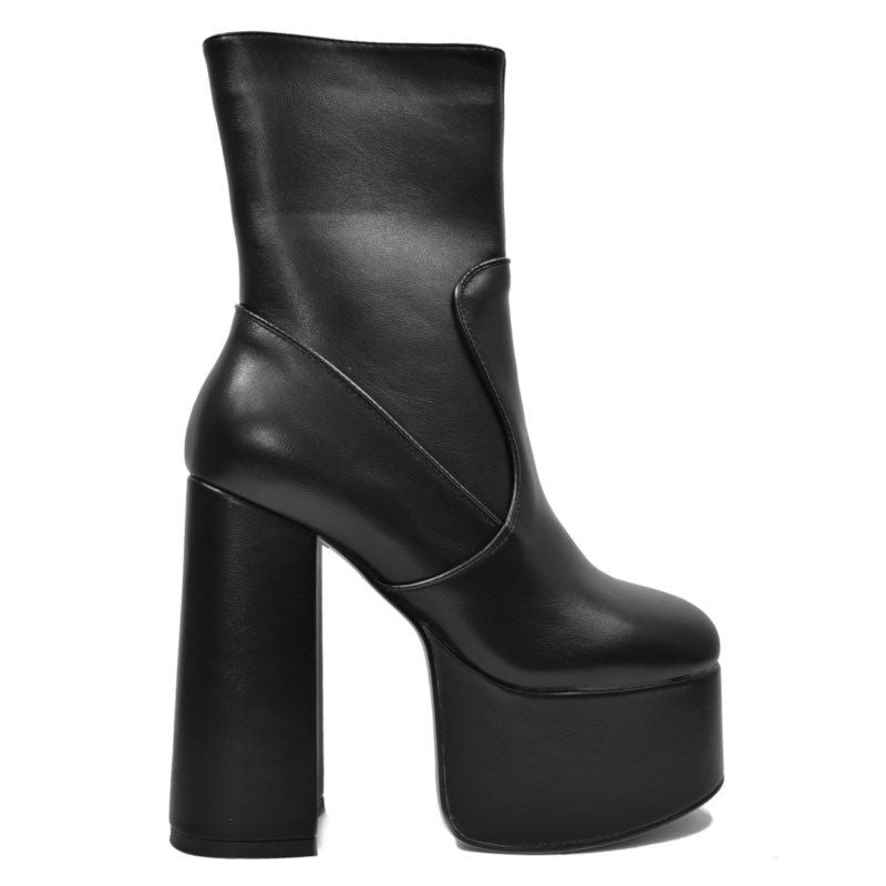 LAMODA LMF 119 Black PU